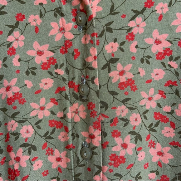 Christopher & Banks Dress size 4, Flower Print. - Picture 16 of 17